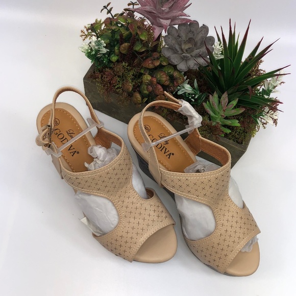 !SOLD! Lady Godiva Women's Open Toe Wedge Sandals - Picture 3 of 7